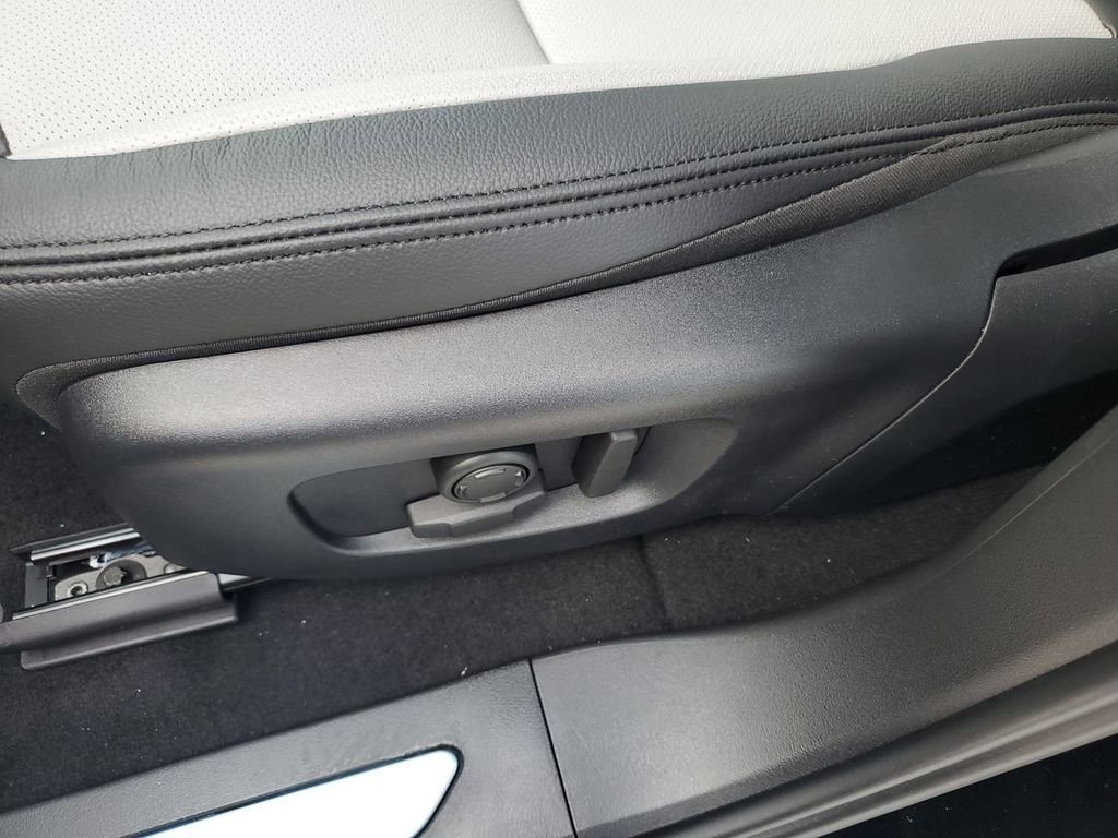 2026 Land Rover Range Rover Evoque Dynamic SE - Photo 27