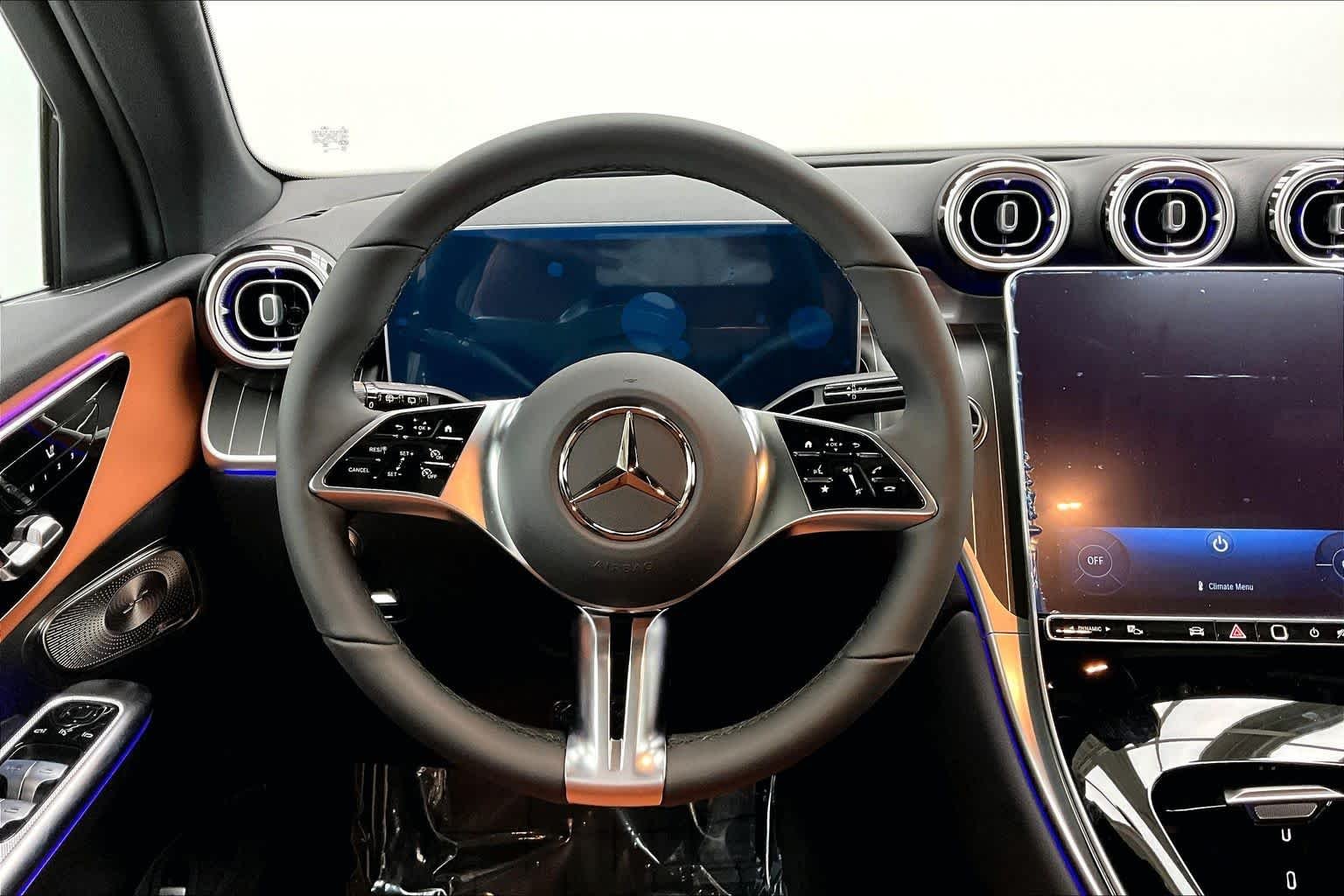 New 2026 Obsidian Black Metallic Mercedes-Benz GLC 300 image 15