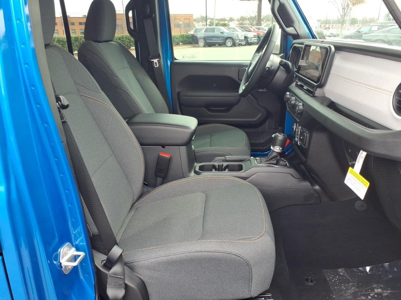 New 2026 Hydro Blue Pearl-Coat Exterior Paint Jeep Sport S image 18