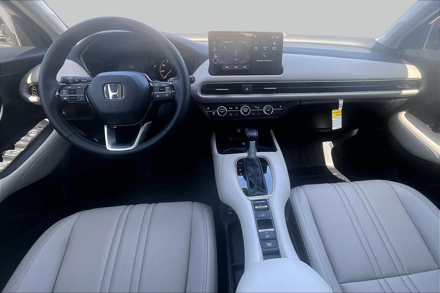 Used 2026 Solar Silver Metallic Honda EX-L image 16
