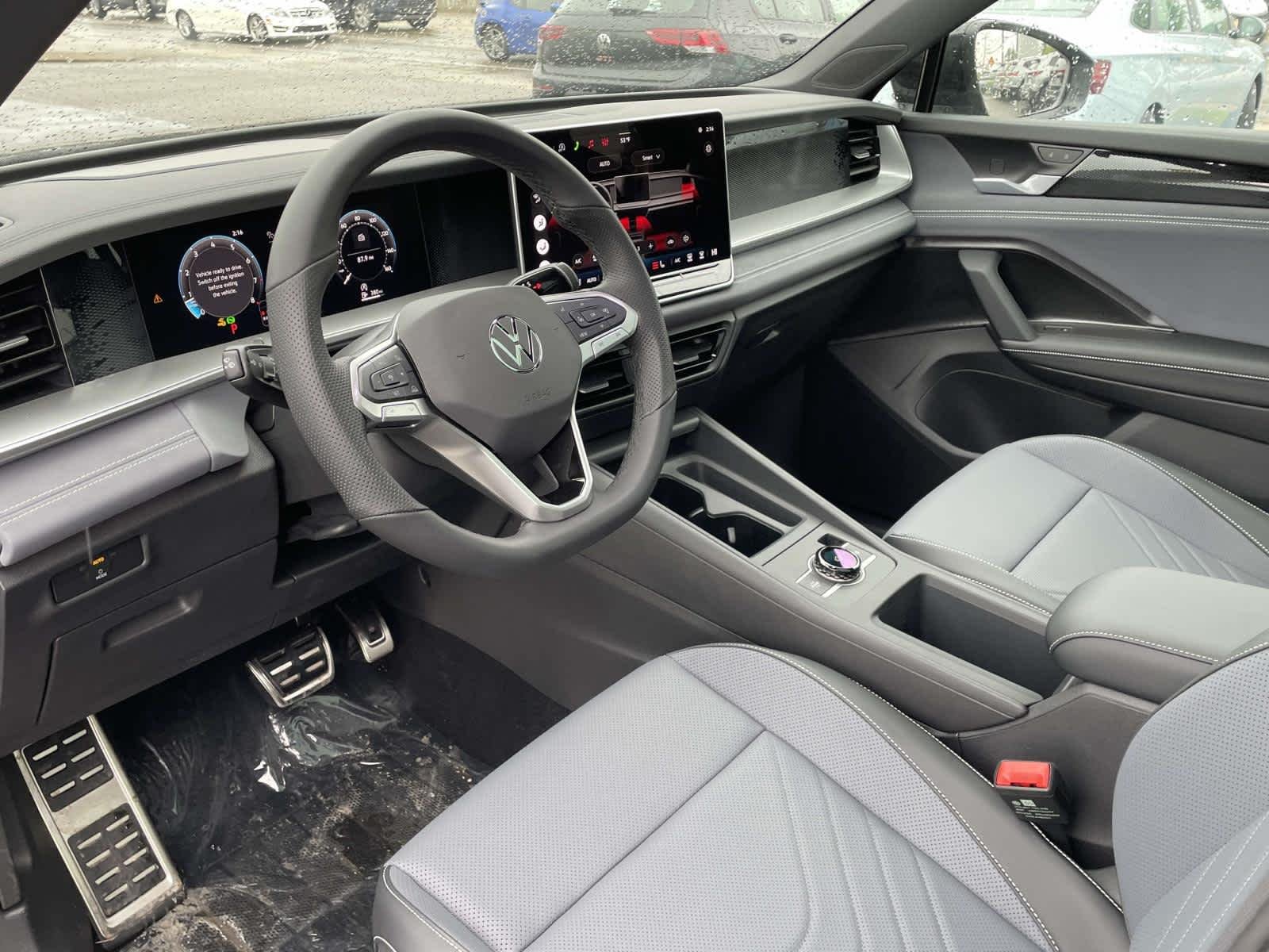 New 2026 Platinum Gray Metallic Volkswagen SE R-Line Black image 10