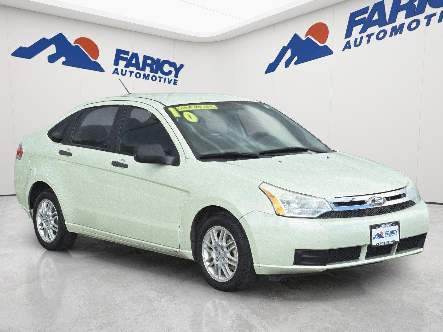 Used 2010  Ford SE image 3