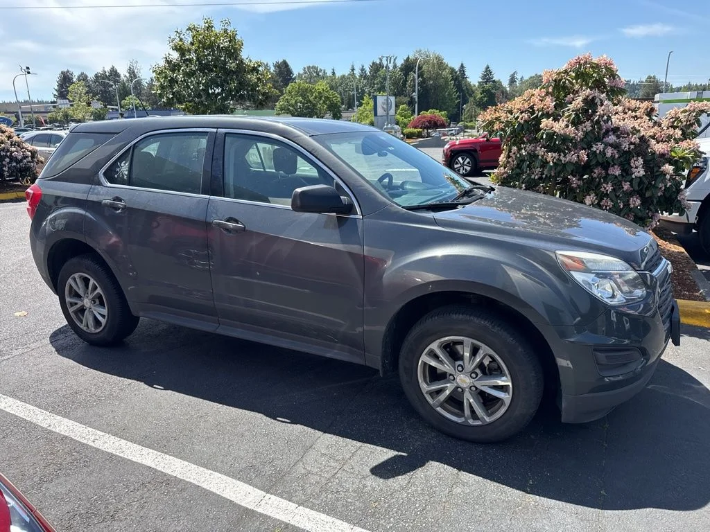2017 Chevrolet Equinox AWD LS's photo