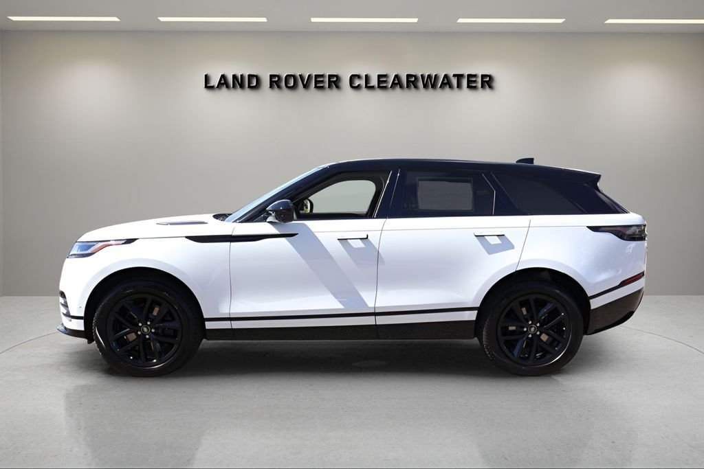 New 2026 Fuji White Land Rover Dynamic SE image 2