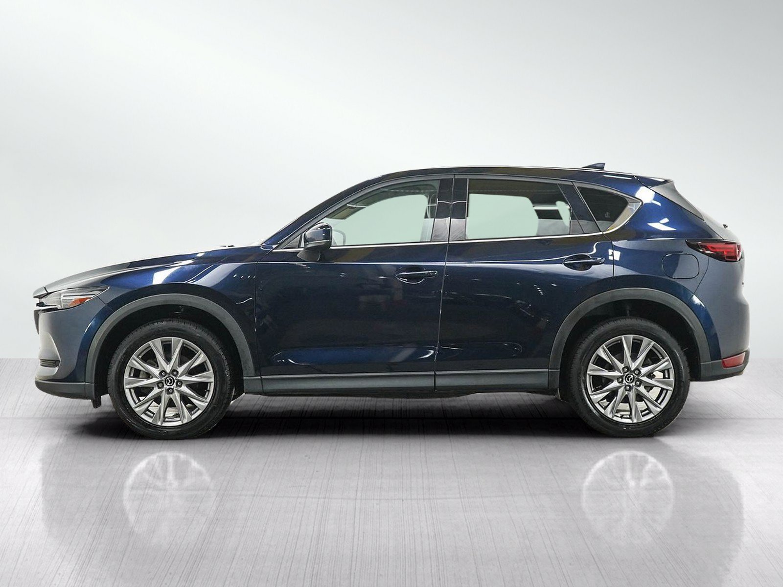 Used 2021 Mazda CX-5 Grand Touring Reserve with VIN JM3KFBAY8M0464495 for sale in South Saint Paul, Minnesota