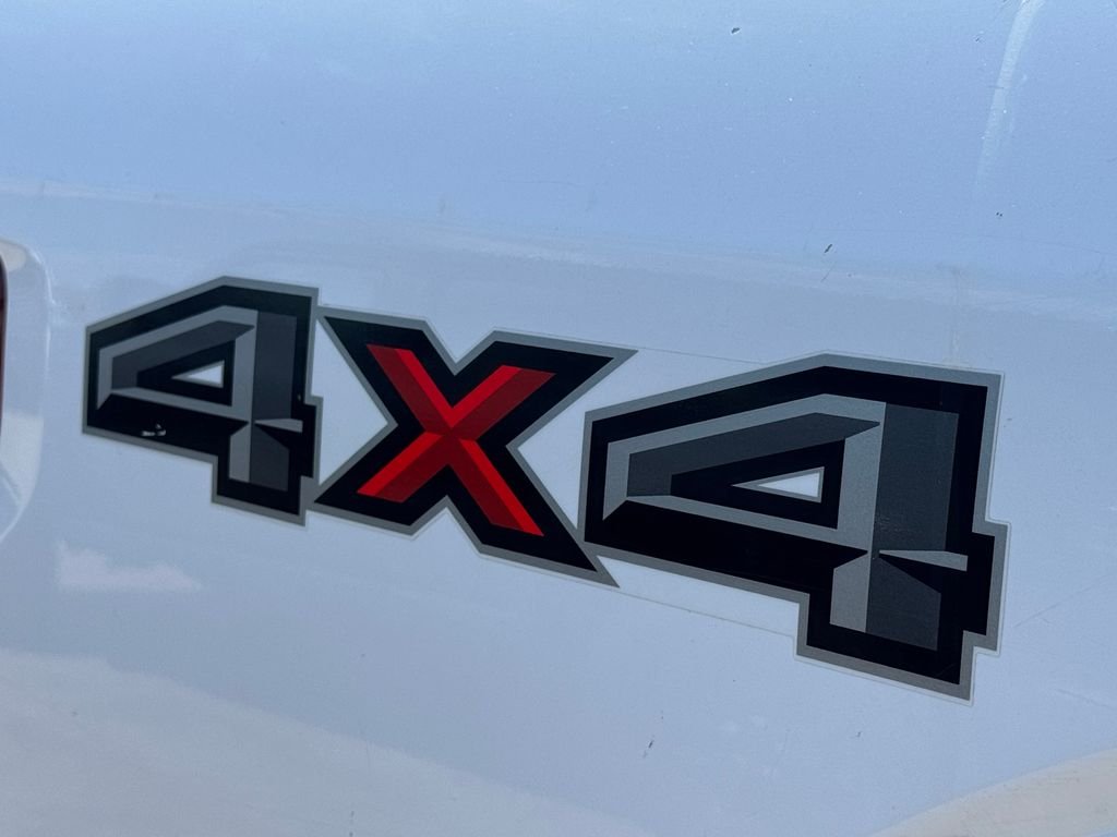 Used 2020 White Ford XL image 7