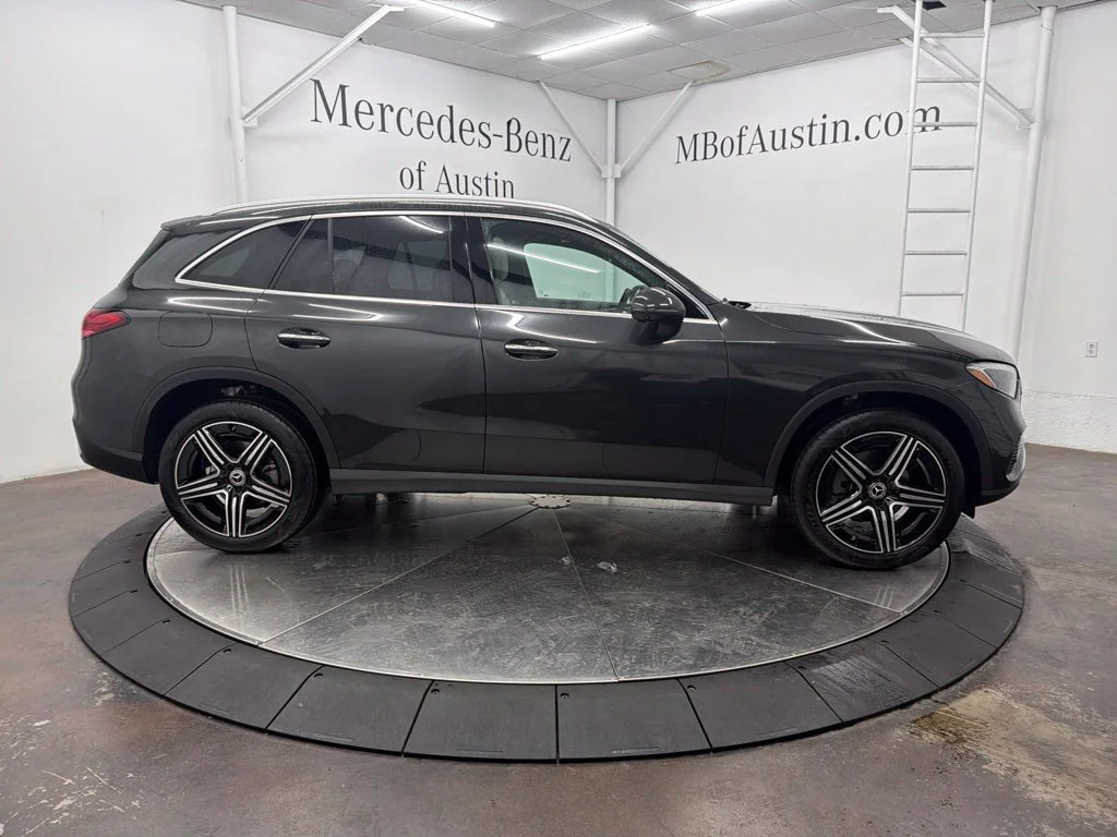 New 2027 Gray Mercedes-Benz GLC 300 image 8