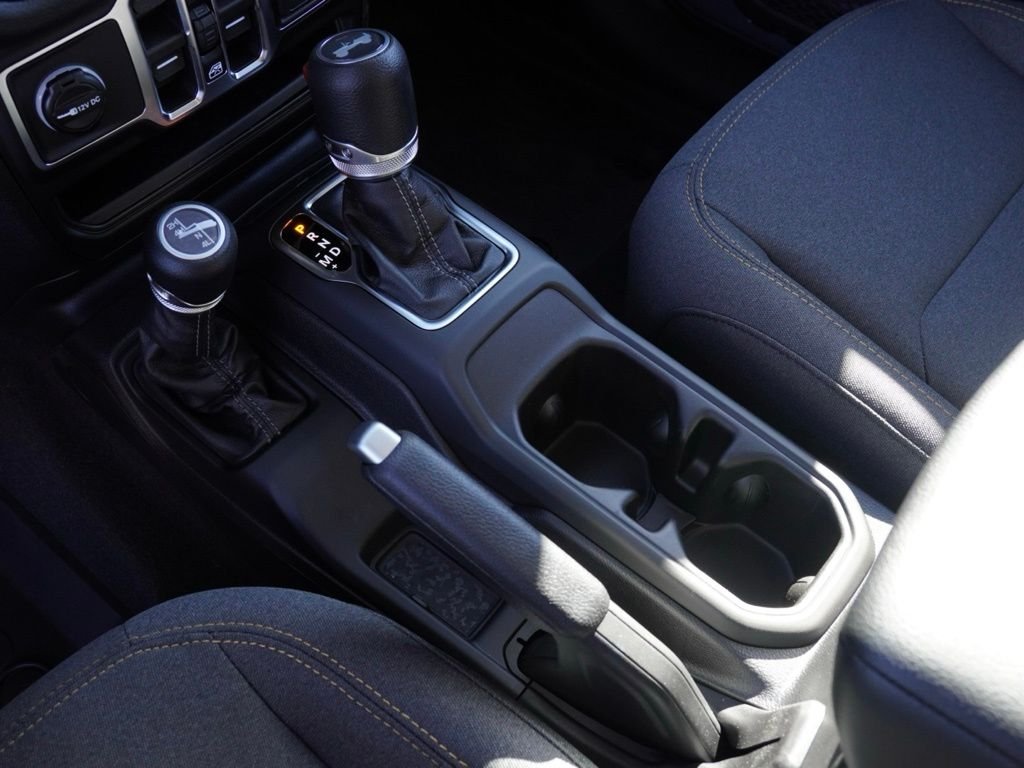 New 2026 Anvil Clear-Coat Exterior Paint Jeep Sport S image 19