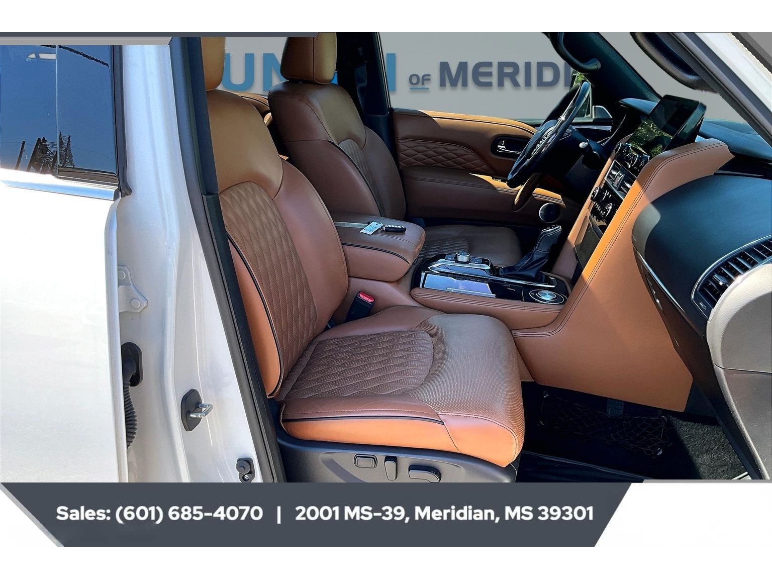 2024 INFINITI QX80 Sensory - Photo 6