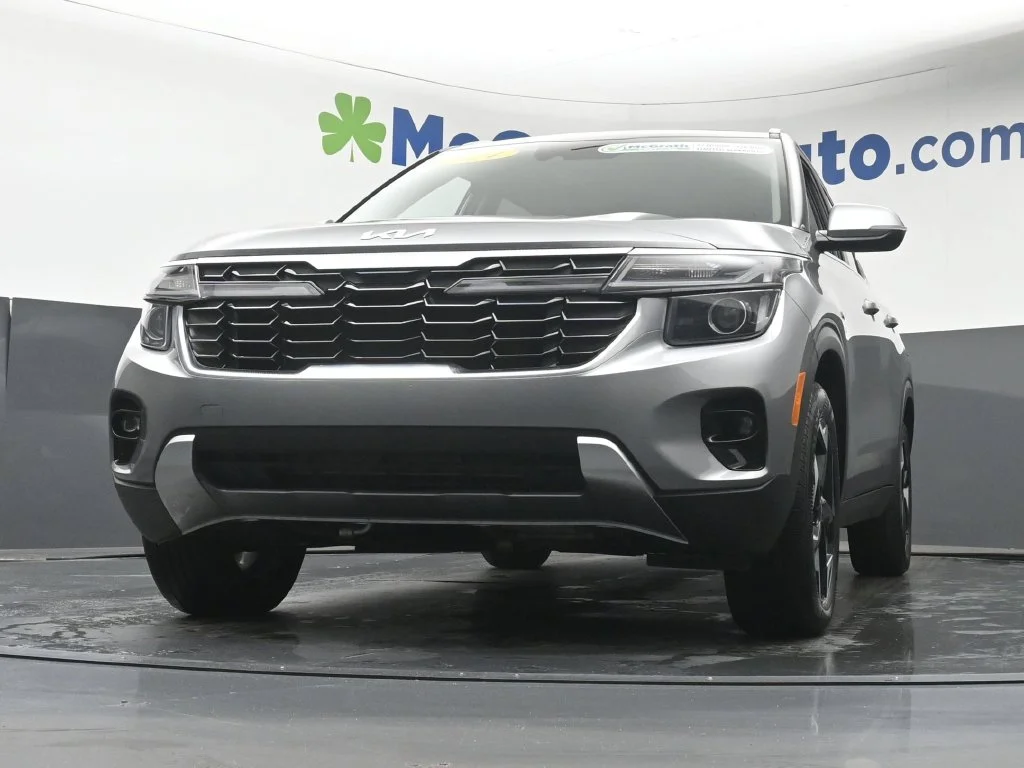 Certified Used 2024 Gray Kia EX image 7