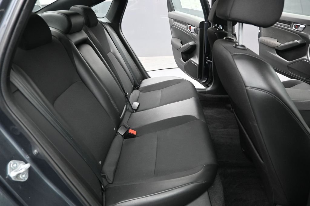 Used 2025  Honda Sport image 29