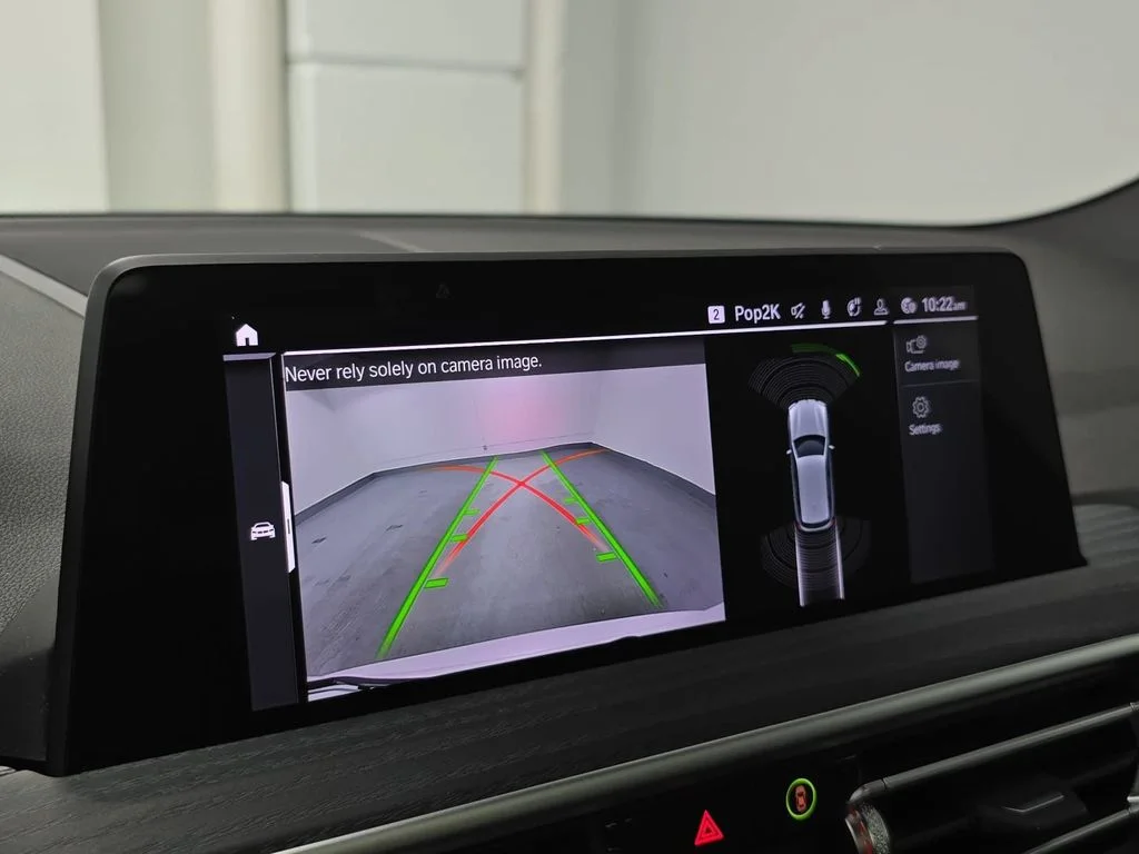 Used 2023 White BMW sDrive30i image 18