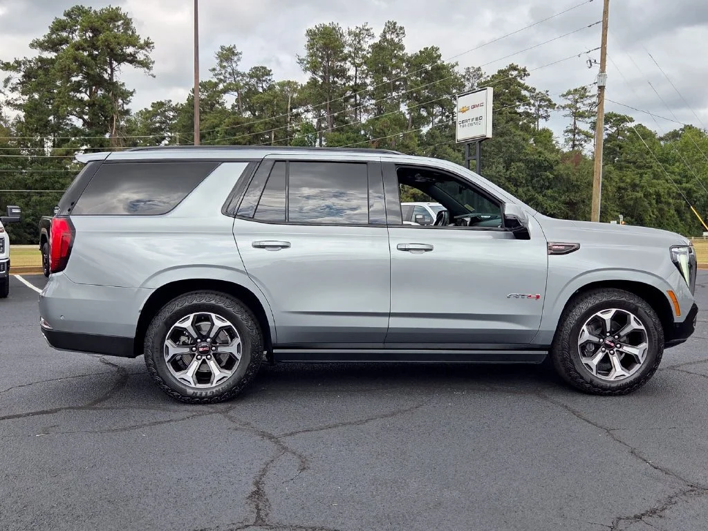 Used 2025 Sterling Metallic GMC AT4 Ultimate image 19
