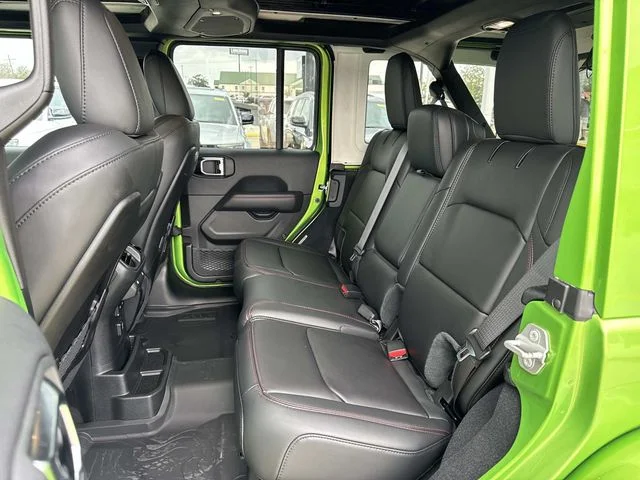 2025 Jeep Wrangler 4-Door Rubicon - Photo 8