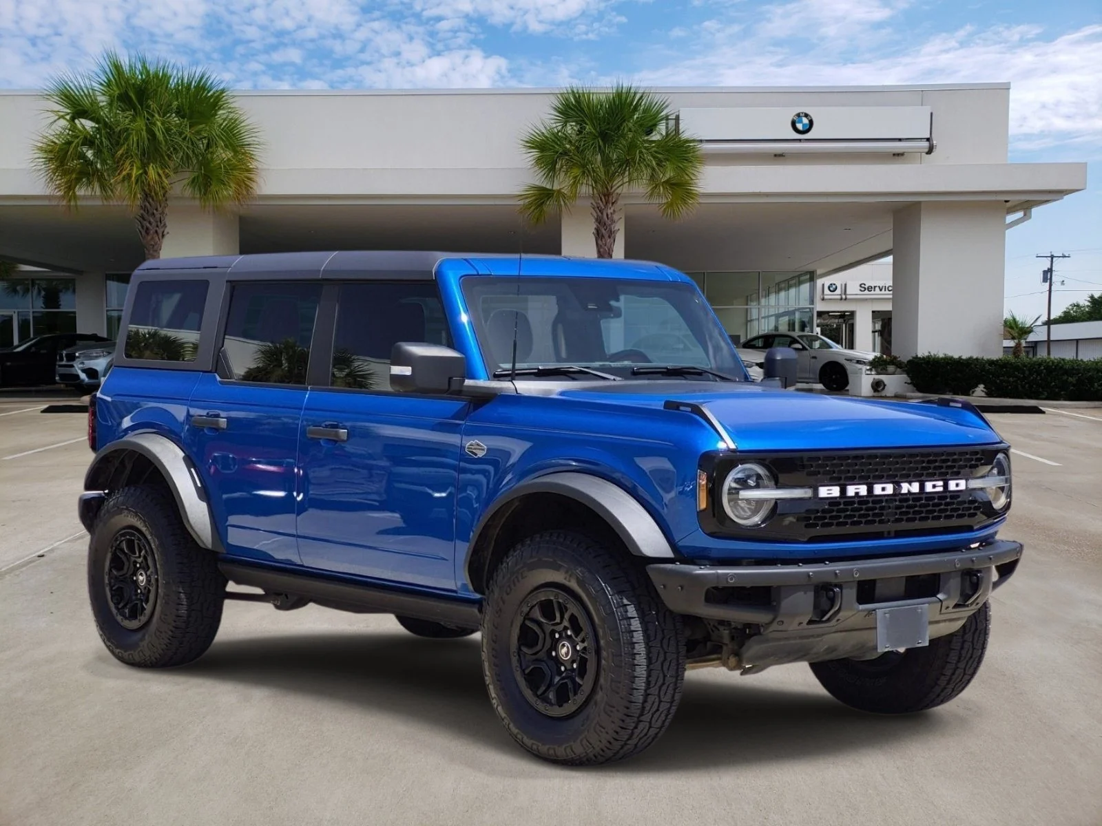 Used 2022 Velocity Blue Metallic Ford Wildtrak image 3