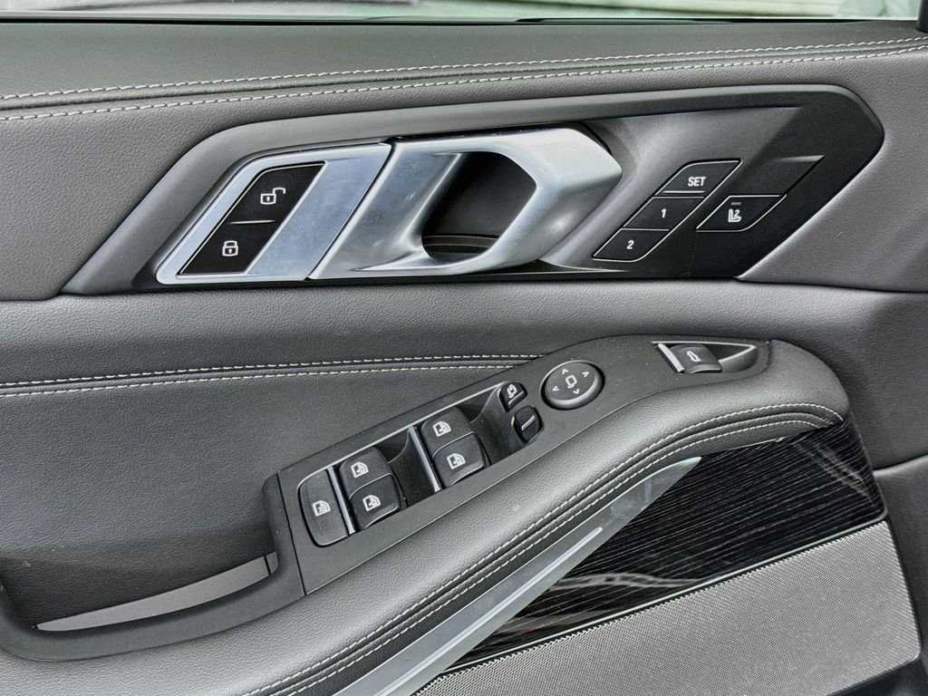 New 2026 Gray Metallic BMW xDrive40i image 22