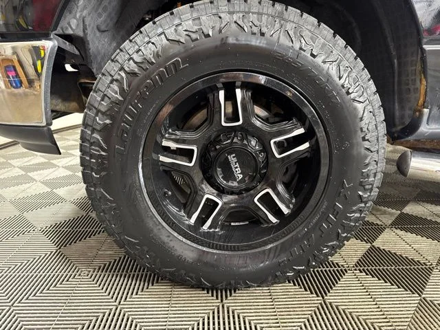 Used 2005 Black Ford XLT image 11
