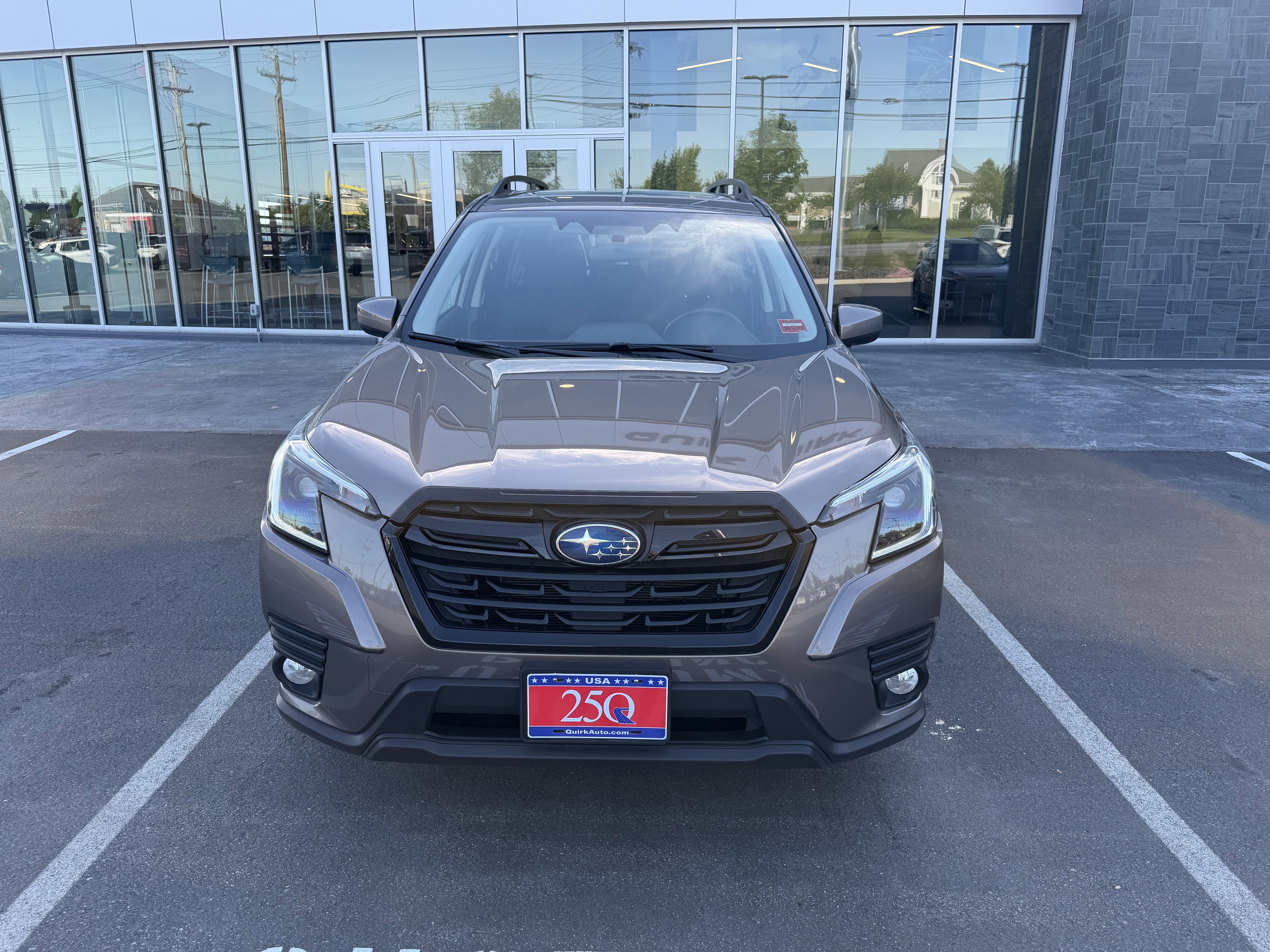 Used 2023 Brilliant Bronze Metallic Subaru Premium image 8