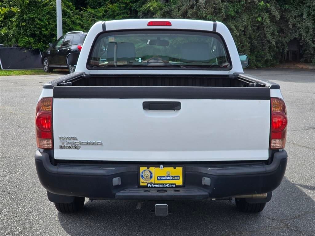 Used 2007 White Toyota  image 25