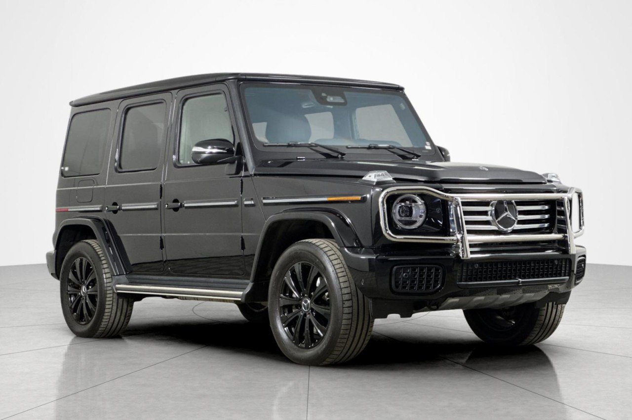 Certified Used 2025 Obsidian Black Metallic Mercedes-Benz G 550 image 7