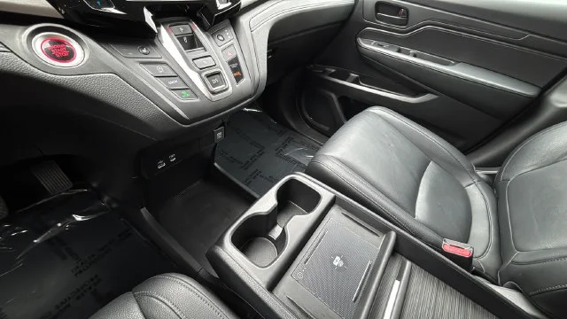 Used 2025  Honda EX-L image 14