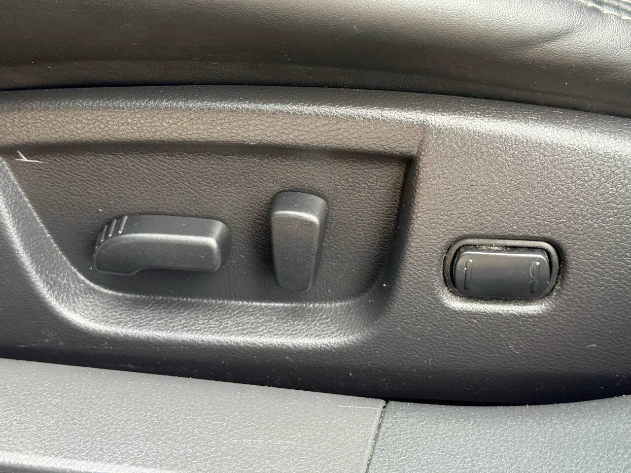 Used 2012 Other Nissan 3.5 SV 4dr Sedan image 25