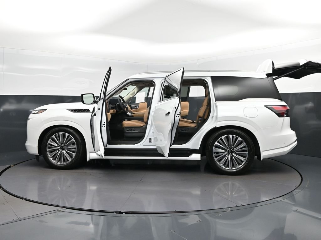 New 2026 RADIANT WHITE INFINITI Luxe 2WD image 42