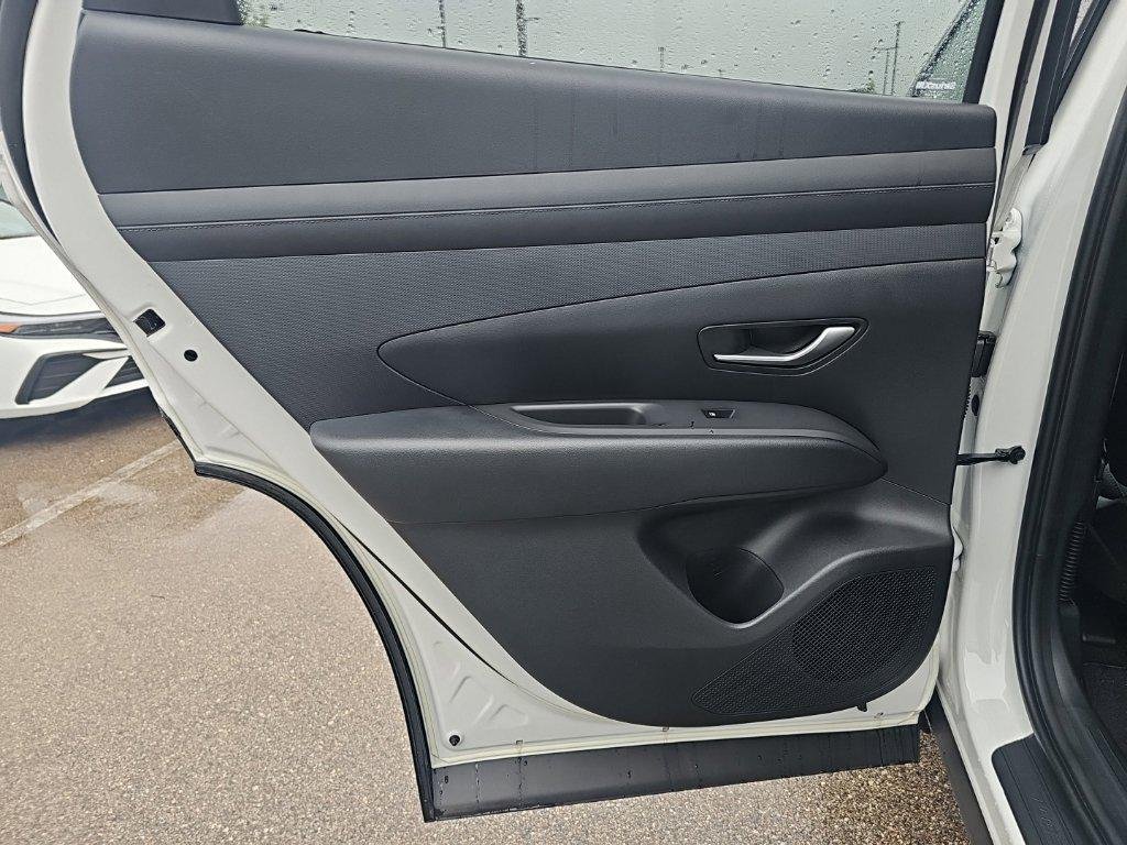 New 2026 White Hyundai SEL AWD image 28