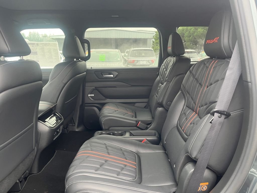 2026 Nissan Armada PRO-4X - Photo 17