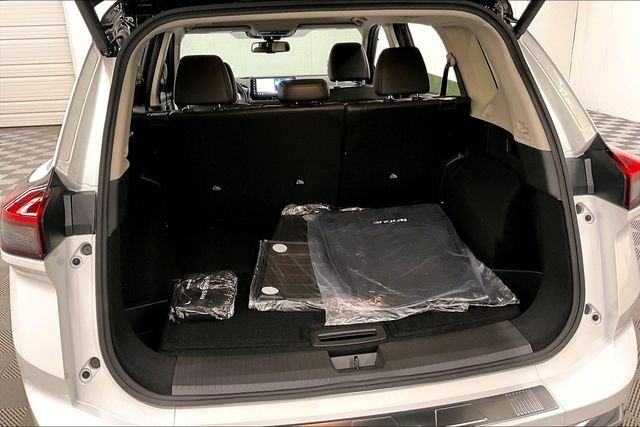 2025 Nissan Rogue Platinum - Photo 42