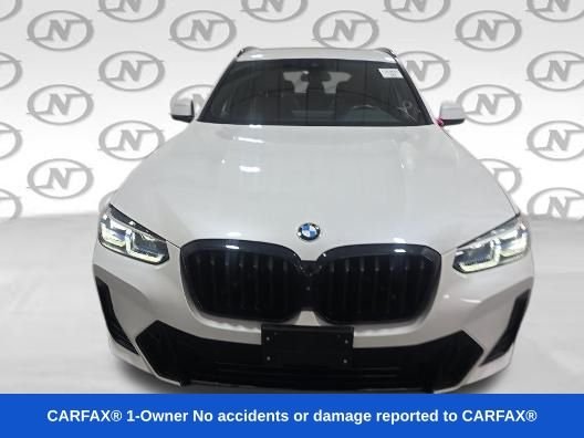 Used 2022 White BMW xDrive30i image 17