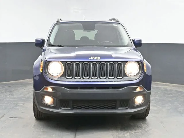 Used 2017 Blue Jeep Latitude image 3