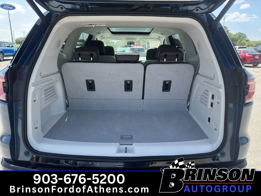 Certified Used 2025 Metallic GMC FWD Denali image 14