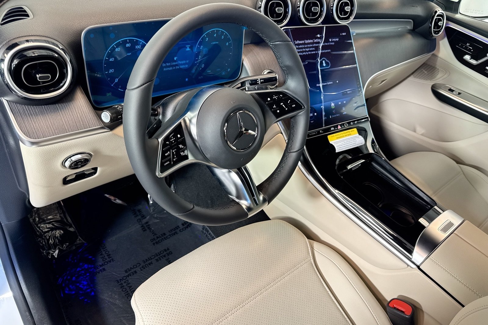 New 2026 Polar White Mercedes-Benz GLC 300 image 9