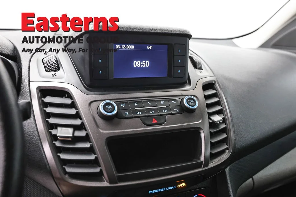 Used 2022 White Ford XL image 19