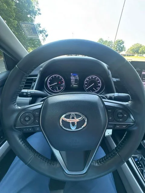 Used 2021 White Toyota SE image 14