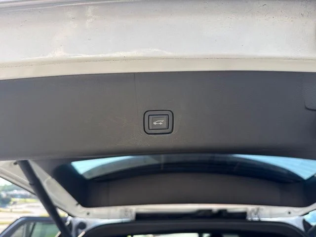 Used 2023 White Chevrolet LT image 30