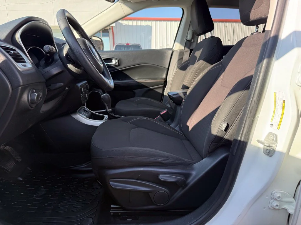 Used 2021 White Jeep Sport image 15