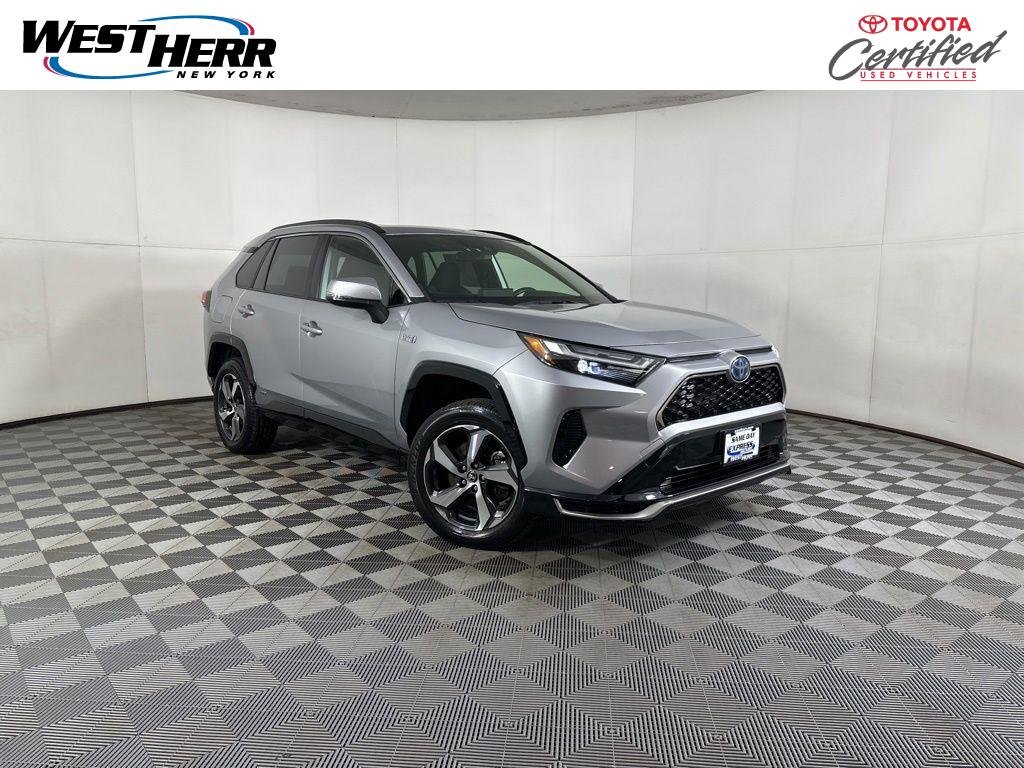 Certified Used 2023 Silver Sky Metallic Toyota SE image 1