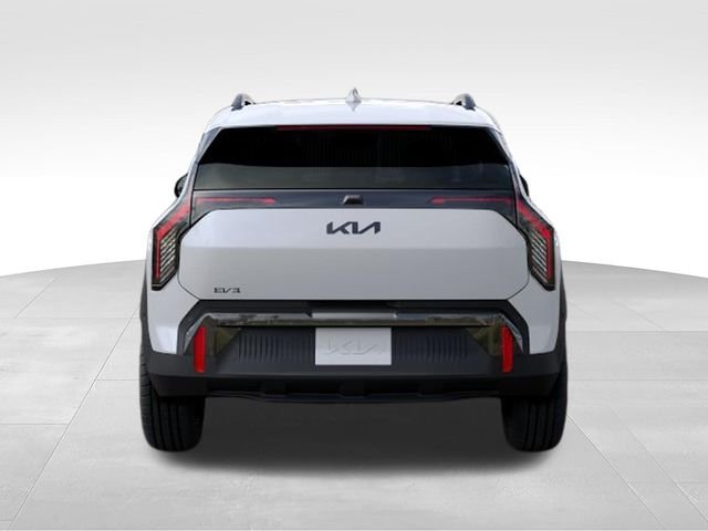 New 2027 Snow White Pearl Kia Land image 5