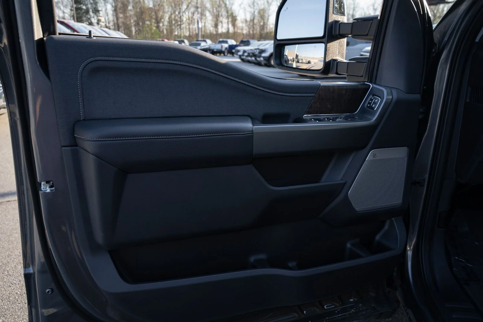 New 2026 Carbonized Gray Metallic Ford F-350® Lariat® image 31