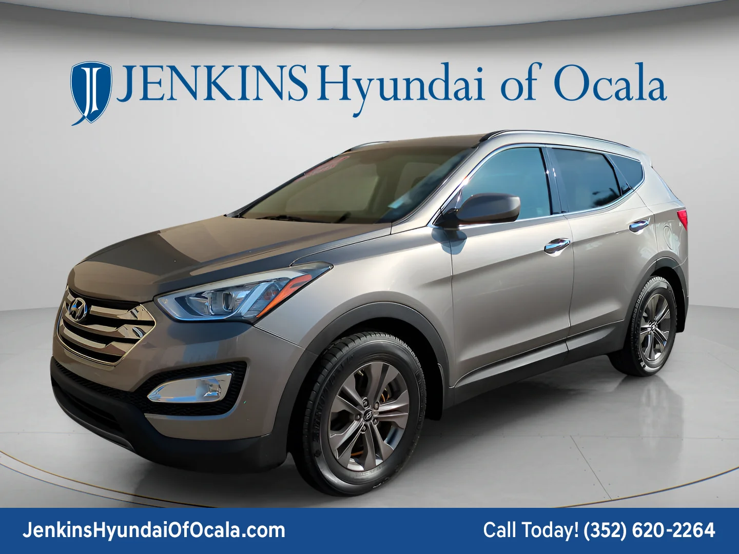 Used 2014 Mineral Gray Hyundai  image 7
