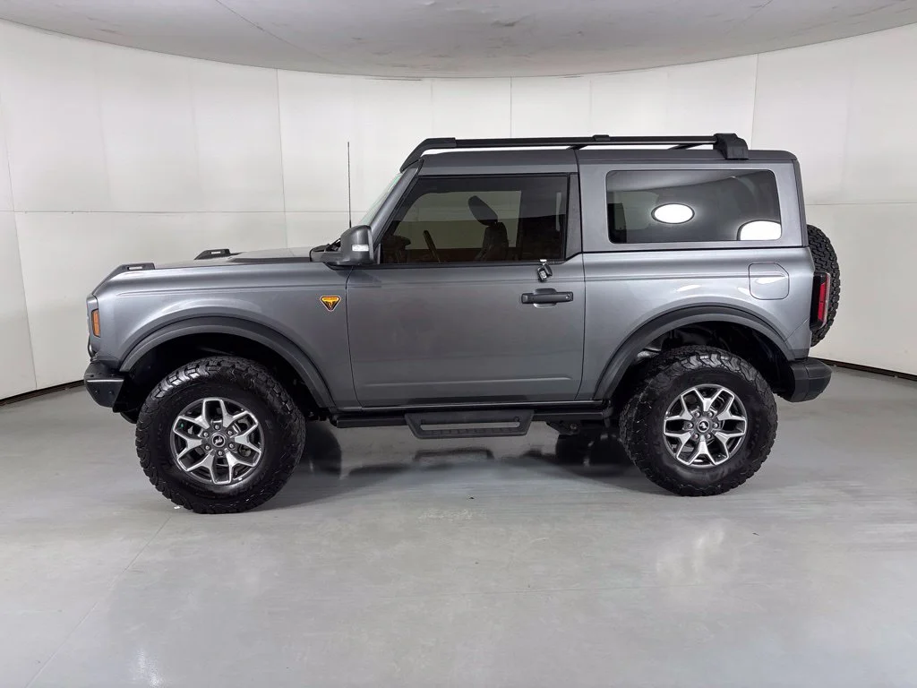 Used 2024 Gray Ford Badlands image 5