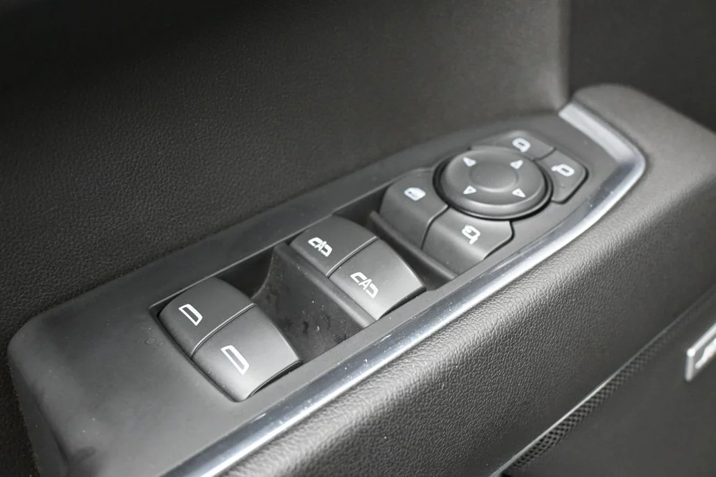 Used 2022 Northsky Blue Metallic Chevrolet LTZ image 14
