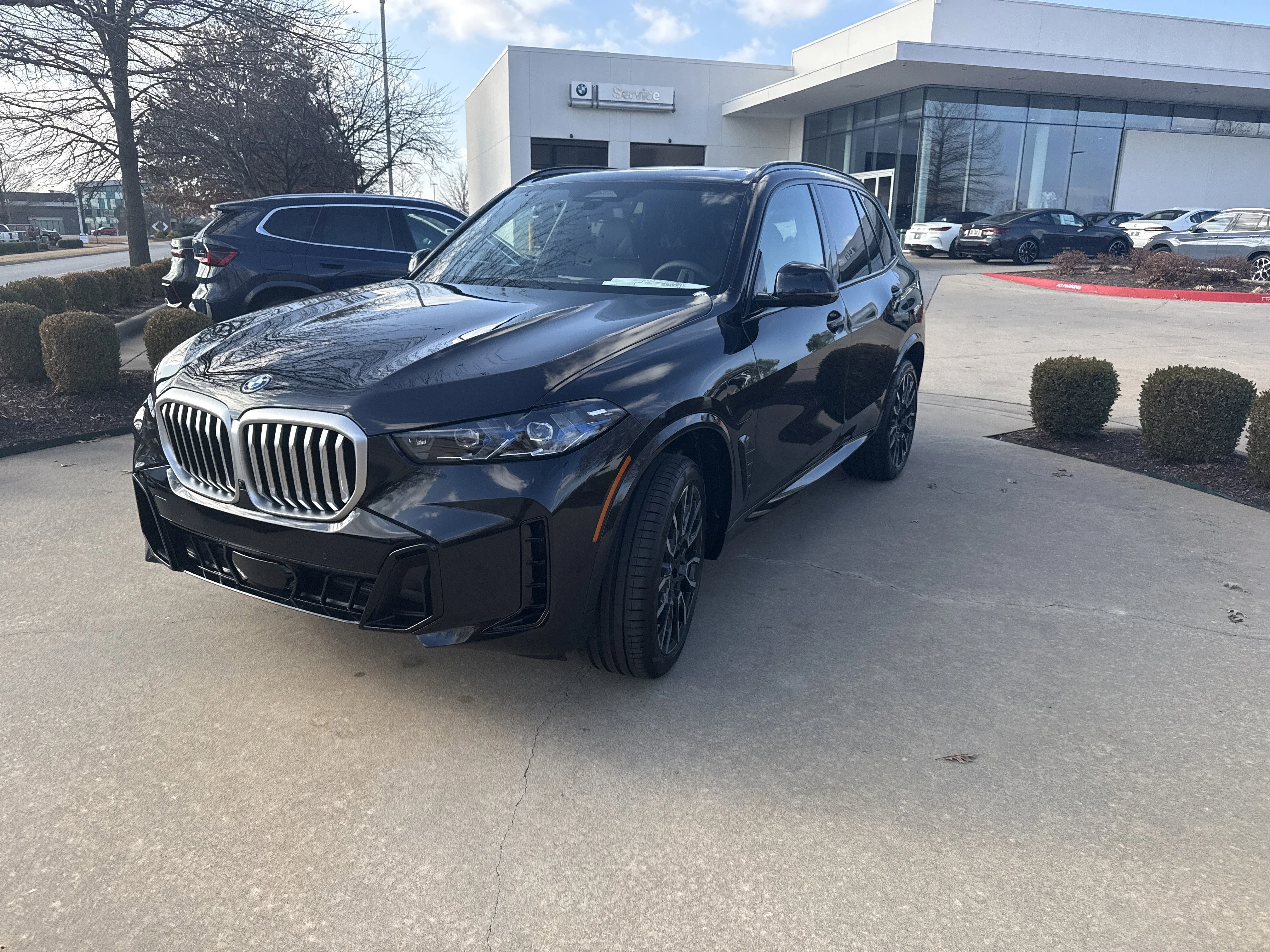 2026 BMW X5 xDrive50e's photo