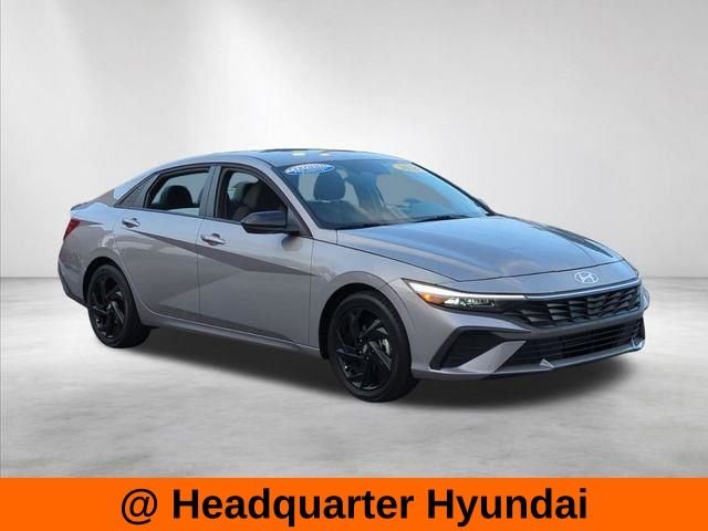 Used 2026 Silver Hyundai SEL Sport image 3