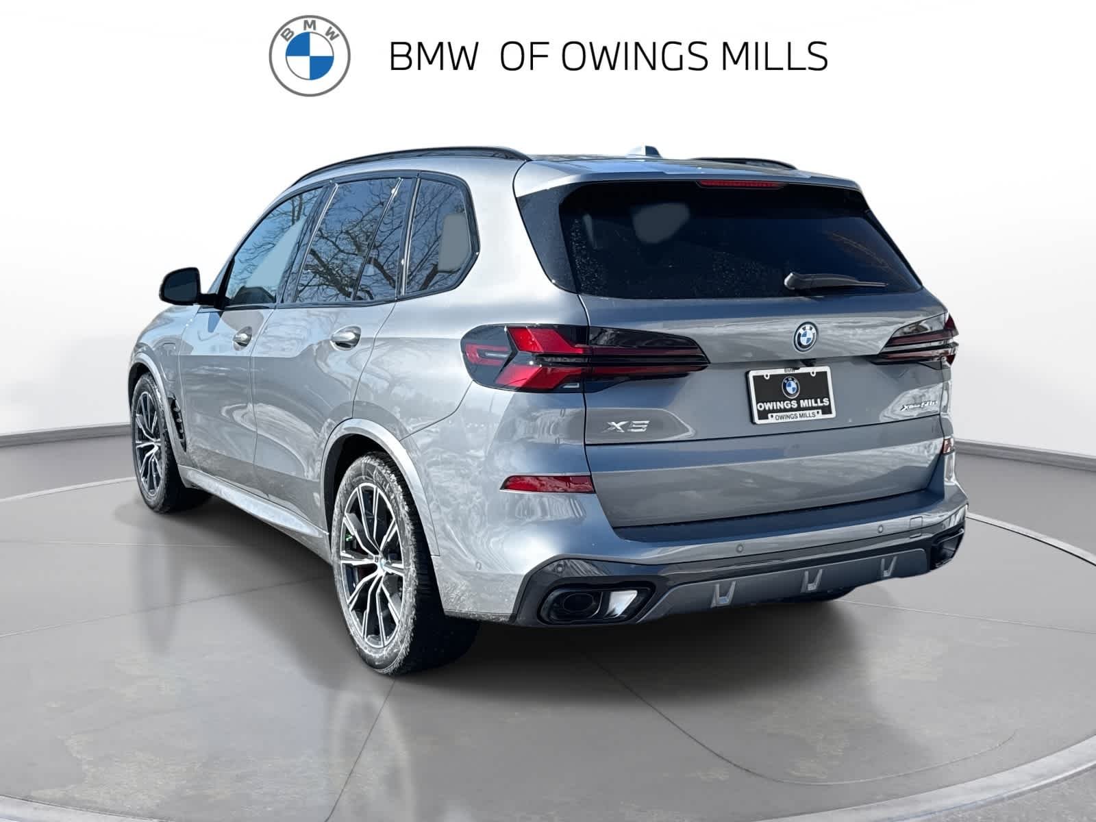 New 2026 Skyscraper Grey Metallic BMW xDrive50e image 6
