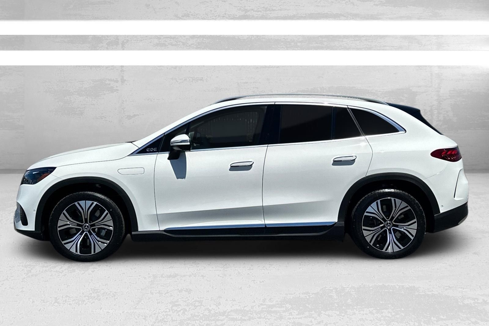 New 2026 White/off-white Mercedes-Benz 320 SUV image 7
