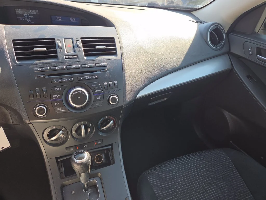 Used 2013 Mazda MAZDA3 i Sport with VIN JM1BL1U71D1797842 for sale in Whitehall, OH
