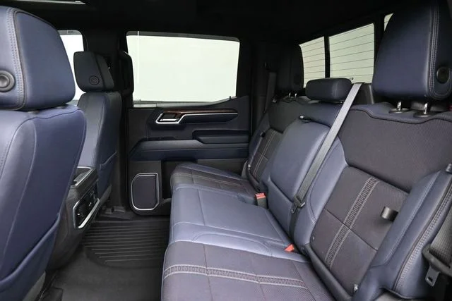Used 2023 Black Chevrolet High Country image 15